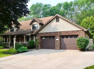 1711 Lyle St, Little Chute, WI 54140