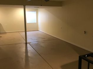 1372 Dahlgren Ln, Minooka, IL 60447