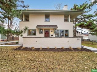 5115 Davenport St, Omaha, NE 68132