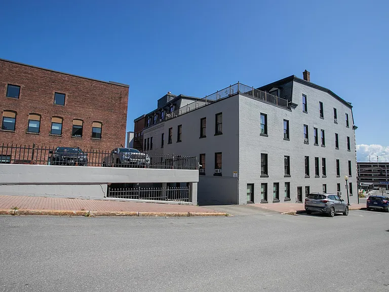 Adams Block — Photo 11