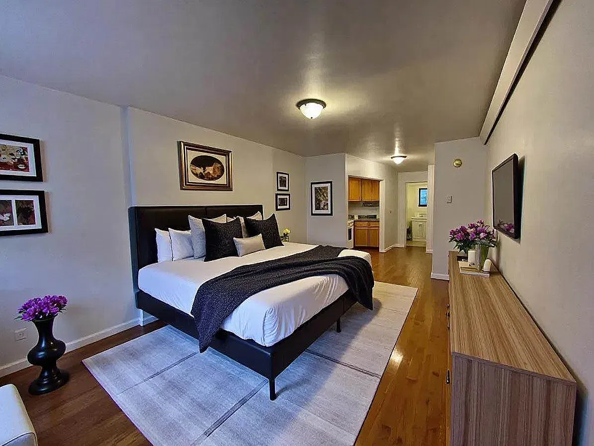 166 East 82nd Street — Photo 1