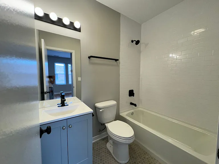 Leland Albany Commons — Photo 137
