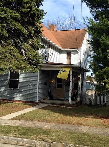1st image of 206 N 5th St