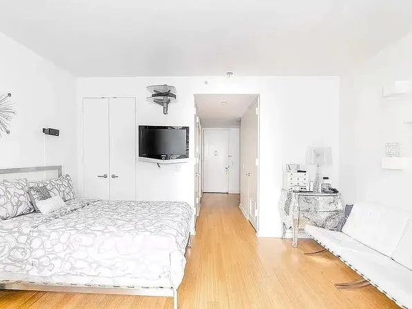 350 West 53rd Street image 1 of 1