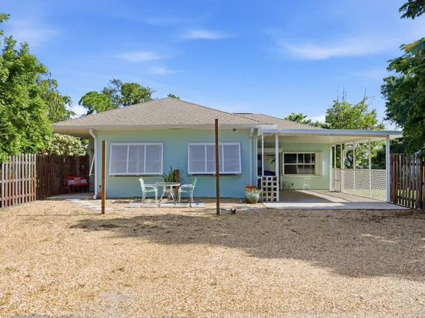 428 Court St, Englewood, FL 34223