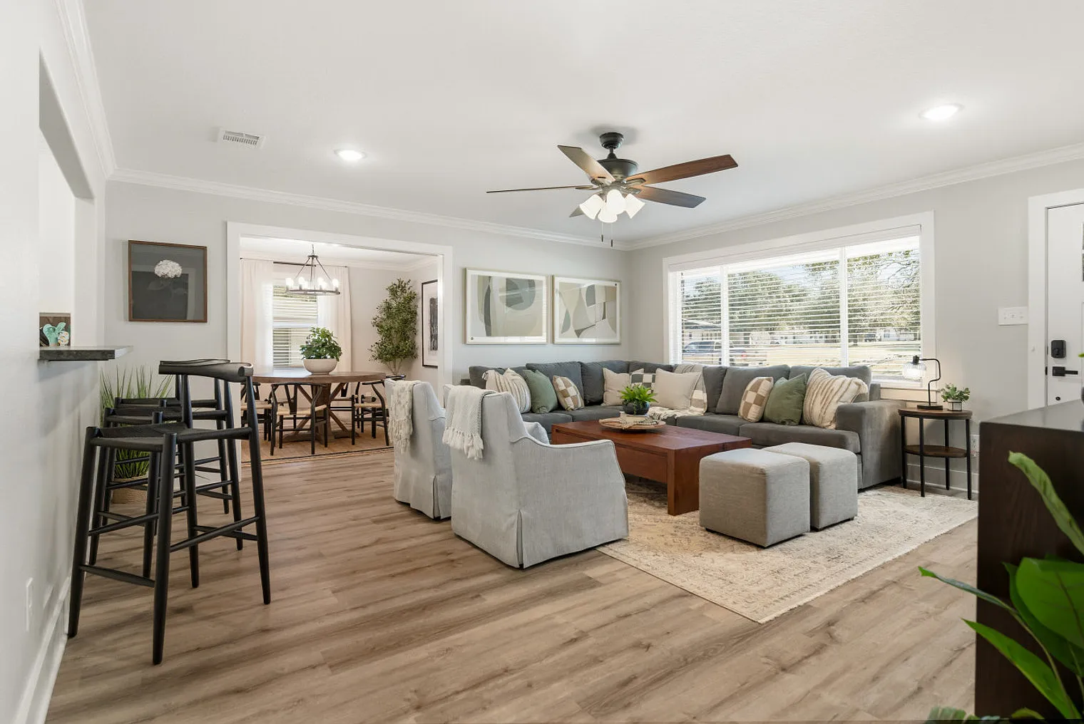 4 bed, 3.0 bath, 2034 sqft, $18,501 — Photo 3