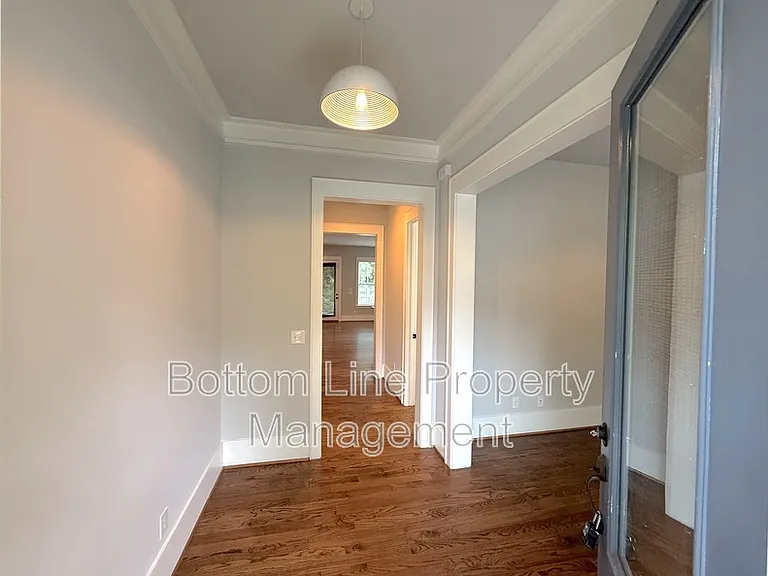 5218 Kelly St — Photo 3