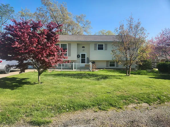 450 S 13th St, Hamilton, IL 62341