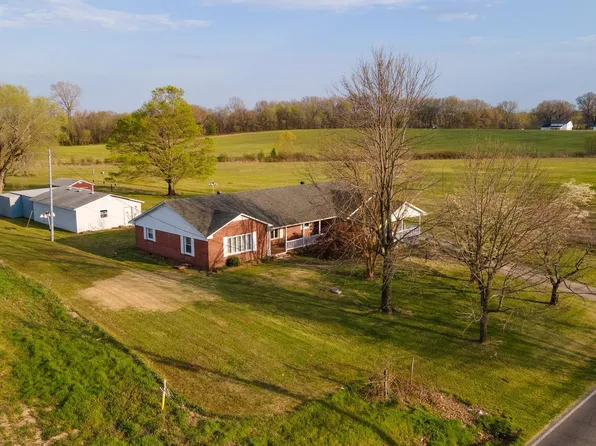 3394 Section Line Rd, Union City, TN 38261