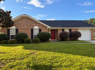 40 Lewis Dr, Richmond Hill, GA 31324