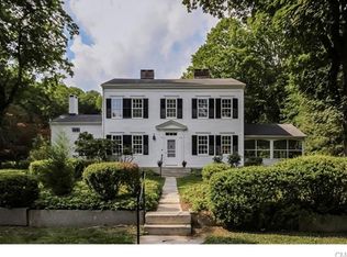 46 Echo Valley Rd, Newtown, CT 06470