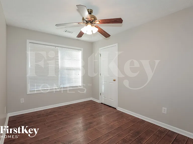 115 Coldwater Dr — Photo 11