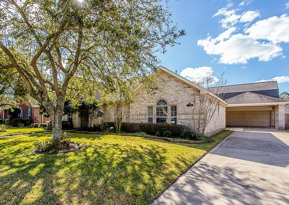 1st image of 209 Clear Creek Meadows Dr