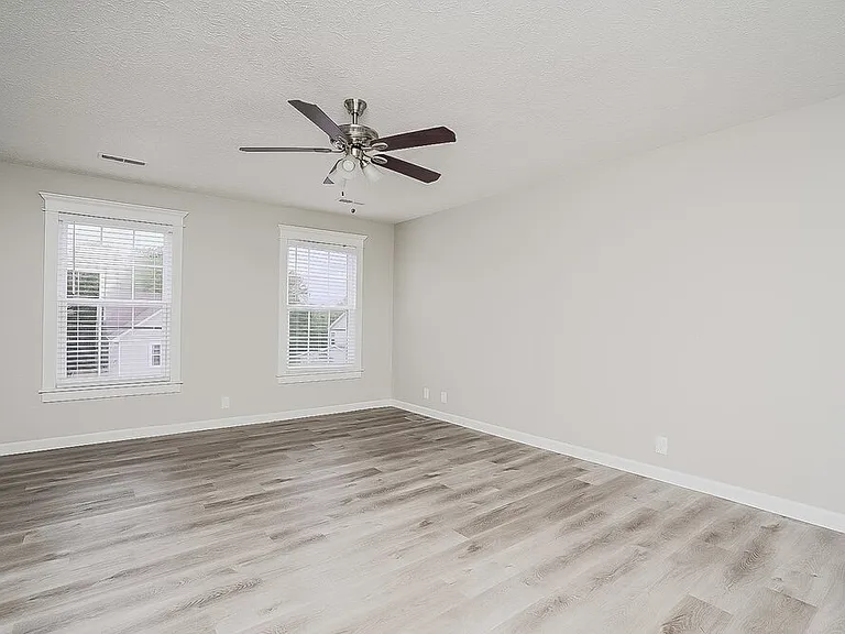 6112 Hampton Hall Way — Photo 10