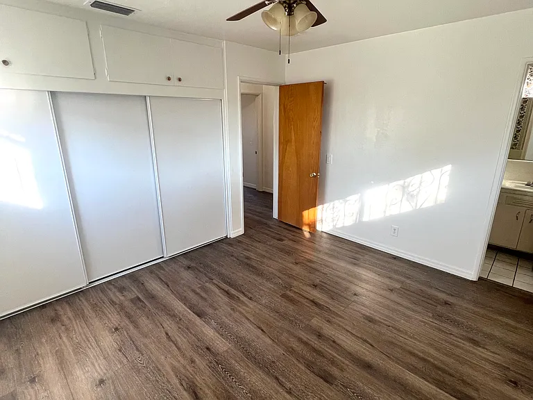 21849 Cottonwood Ave — Photo 25