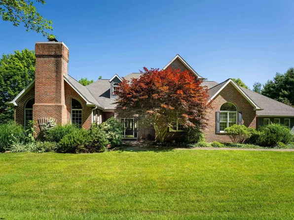 3954 Eastlake Dr, Morgantown, WV 26508