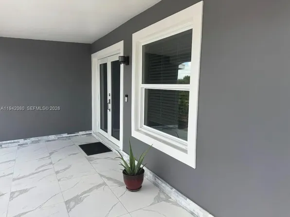 412 W 15th St, Hialeah, FL 33010