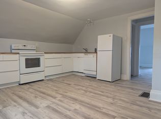 5558 Black St APT 3, Pittsburgh, PA 15206