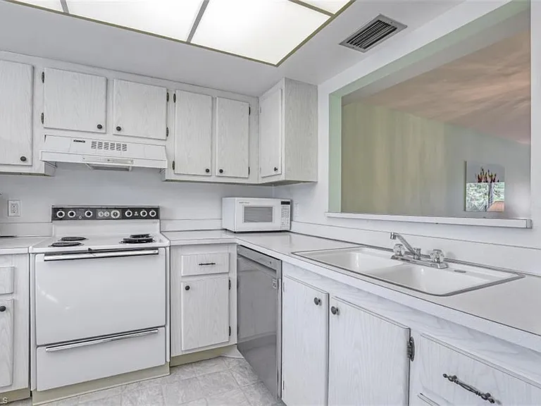 3150 Binnacle Dr #217 — Photo 5