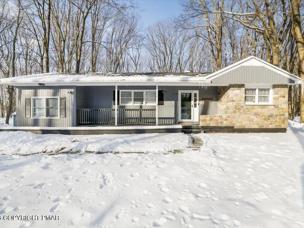 110 Linden Loop, Pocono Summit, PA 18346