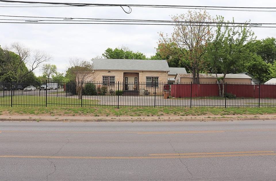 2nd image of 5301 Grover Ave