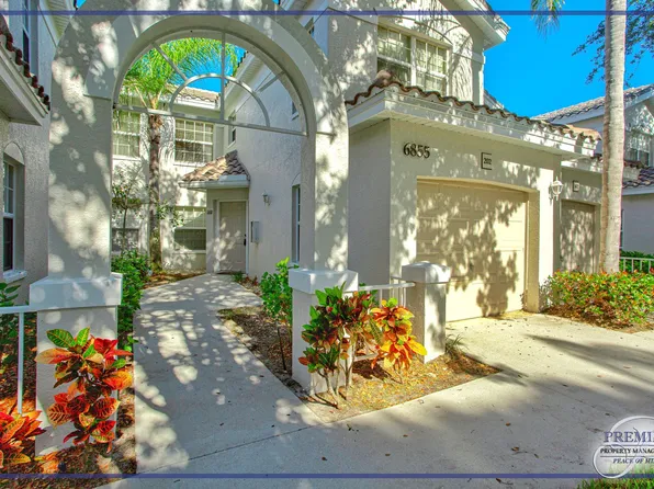 6855 Satinleaf Rd S APT 202, Naples, FL 34109