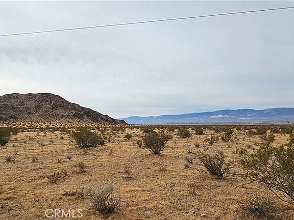 3rd image of 800 Powerline Rd