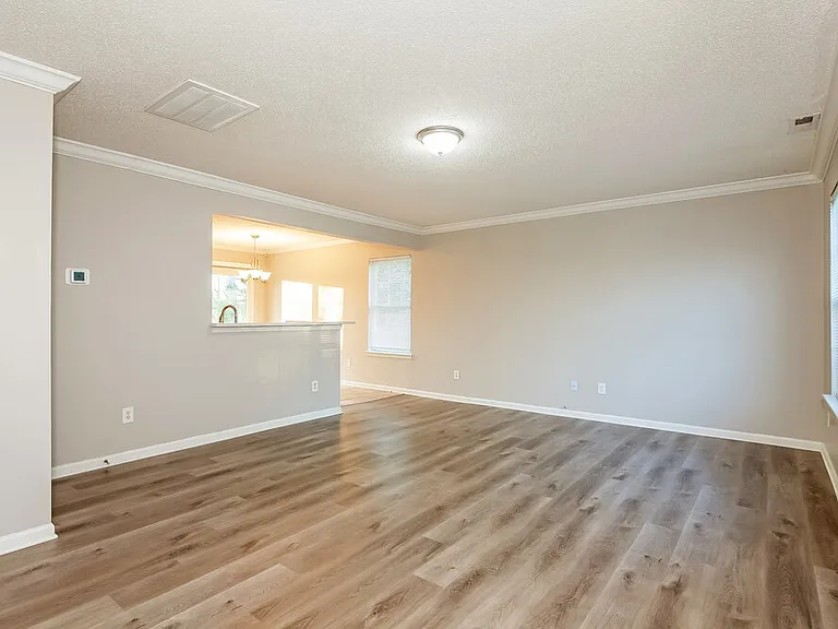 1431 Nature Pl — Photo 7