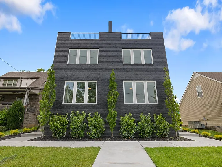 1810B Delta Ave — Photo 3