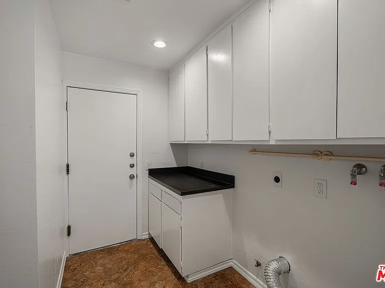 2952 Bottlebrush Dr — Photo 21