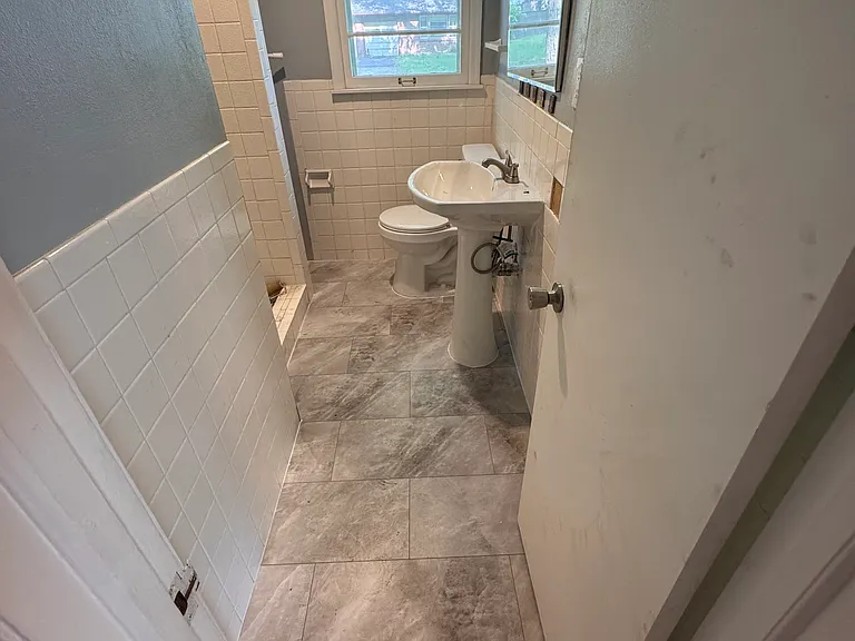 4810 Belinder Ct — Photo 8