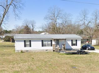 194 Highpoint Dr, Byron, GA 31008