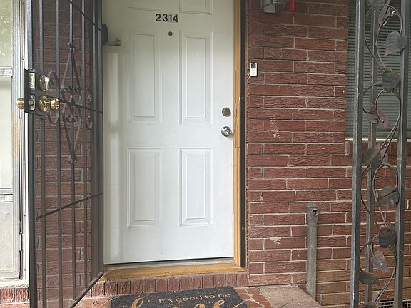 2nd image of 2312 Dauphine St