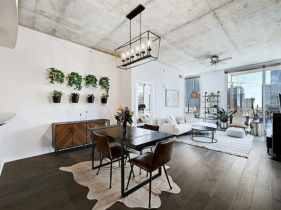 3rd image of 360 Nueces St APT 1809