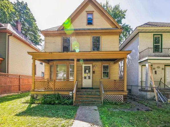 382 Sims Ave, Saint Paul, MN 55130