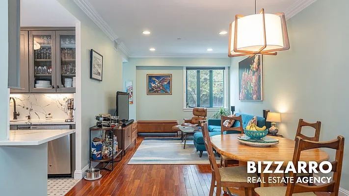 Living room, photo 1