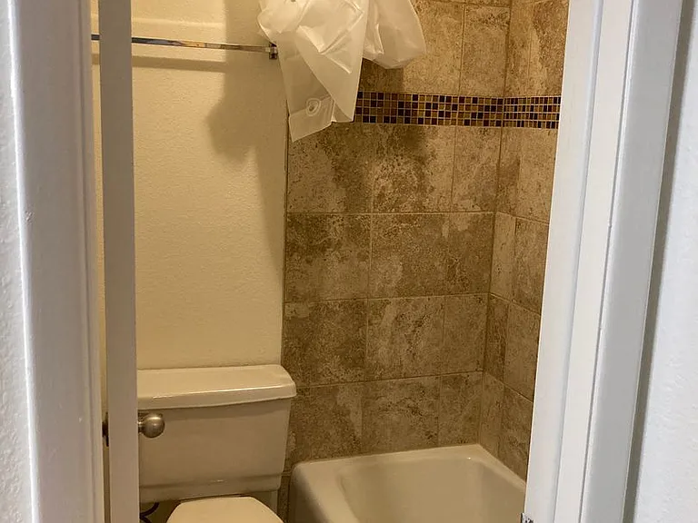 2000 Canyon Blvd — Photo 4