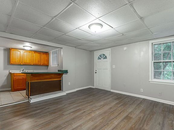 5th image of 518 E Manning St APT 5