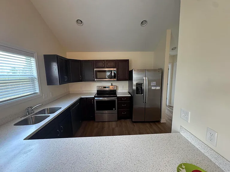 28 Heron Pl — Photo 5