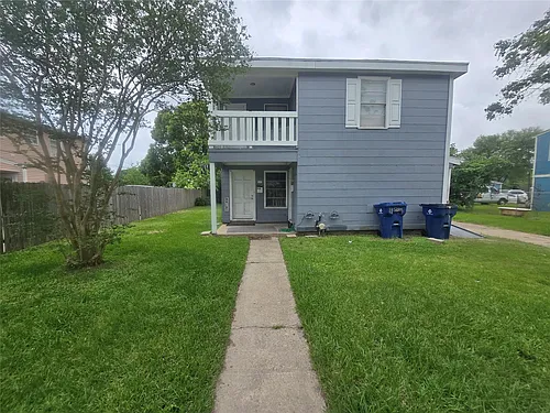 1133 5th Ave N Photo 1