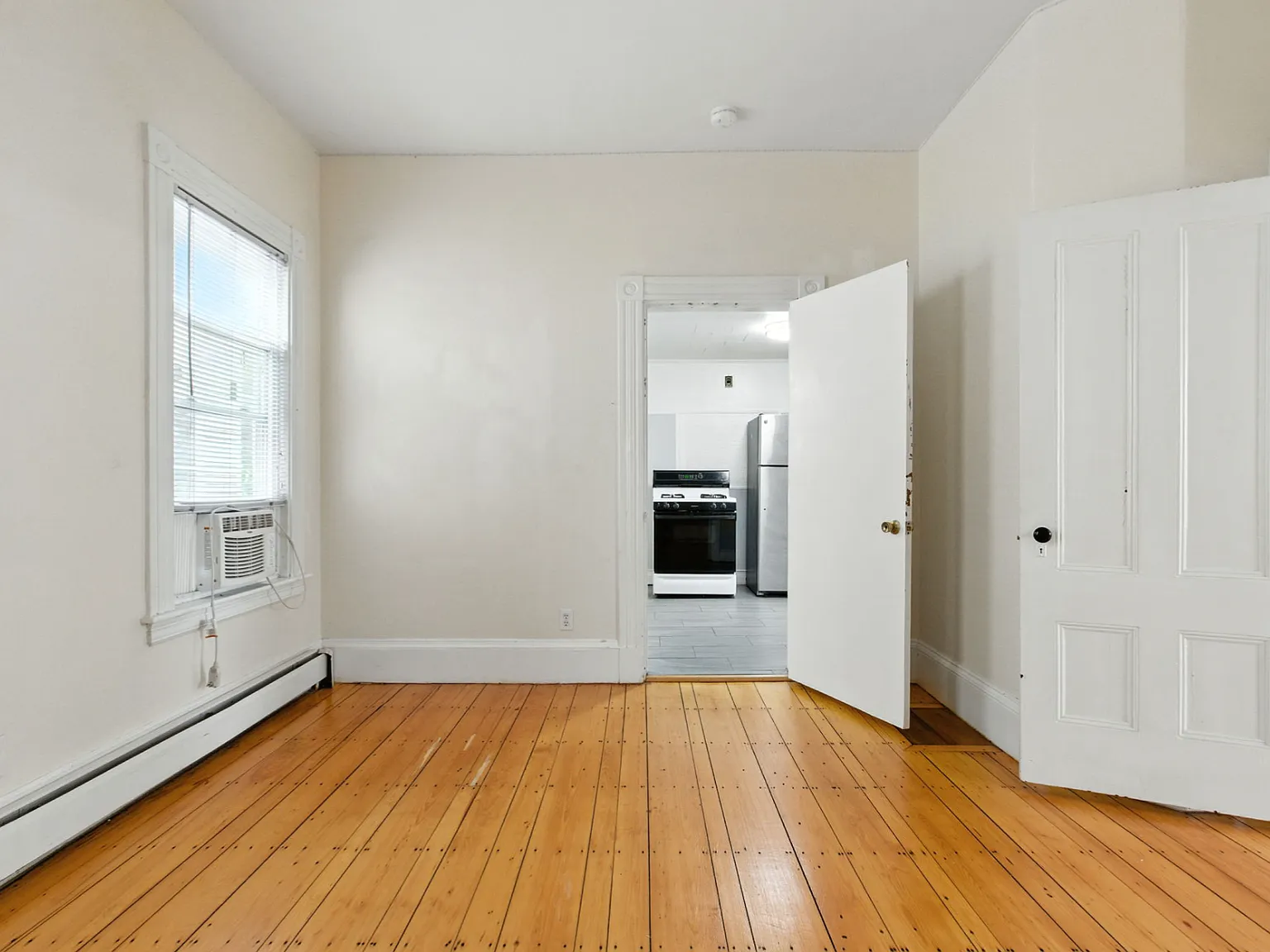 2 bed, $2,800 — Photo 4