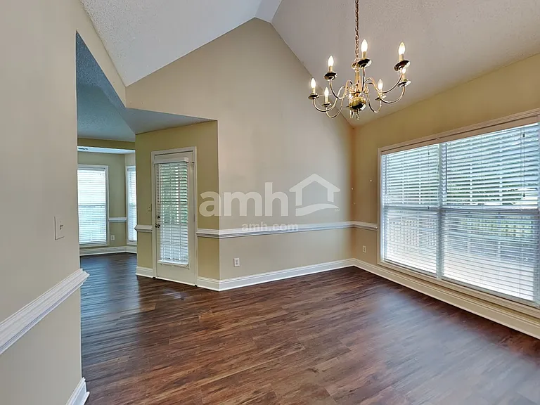 154 Acadian Dr — Photo 7
