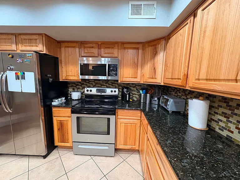 6425 S Dayton St #102 — Photo 5