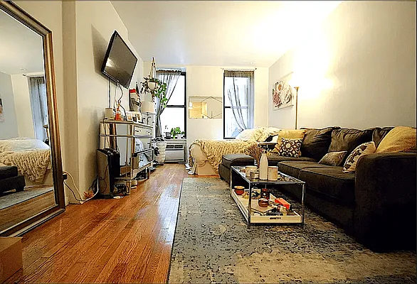 Rented by Oxford Property Group | media 3