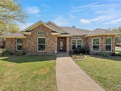 301 Whispering Meadows Dr, Hewitt, TX, 76643