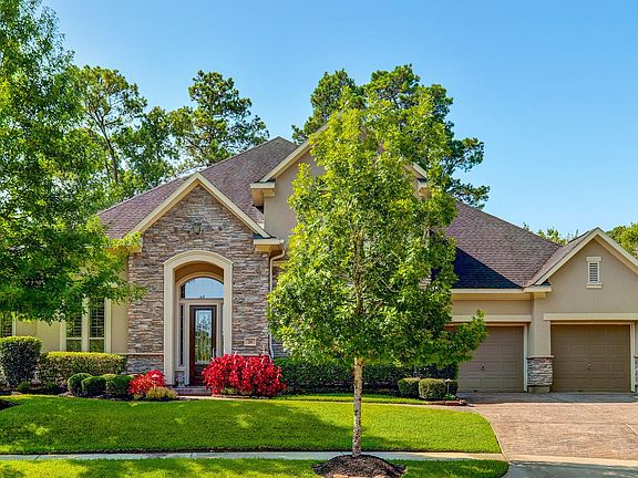 2nd image of 29 Golf Links Ct