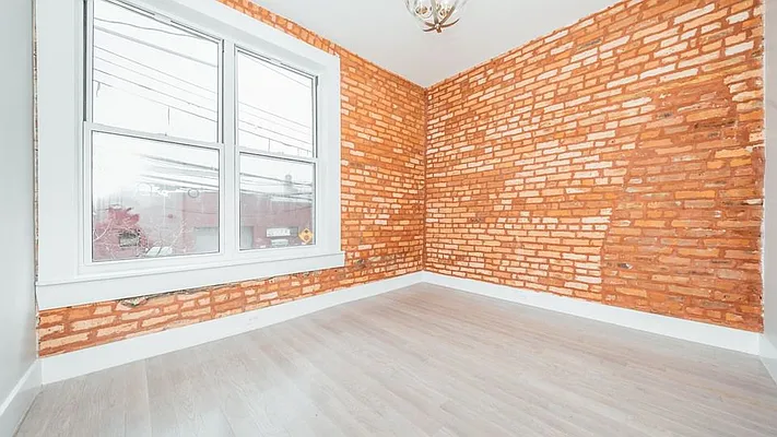 Rented by Nooklyn NYC LLC | media 12