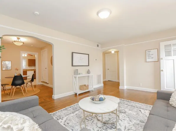 3911 Dartmouth St, Portsmouth, VA 23707