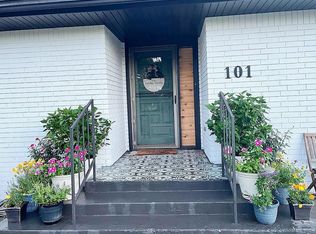 101 E Logan St, Crowell, TX 79227