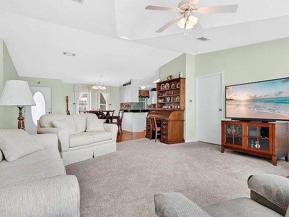 3rd image of 645 DREAMA DRIVE